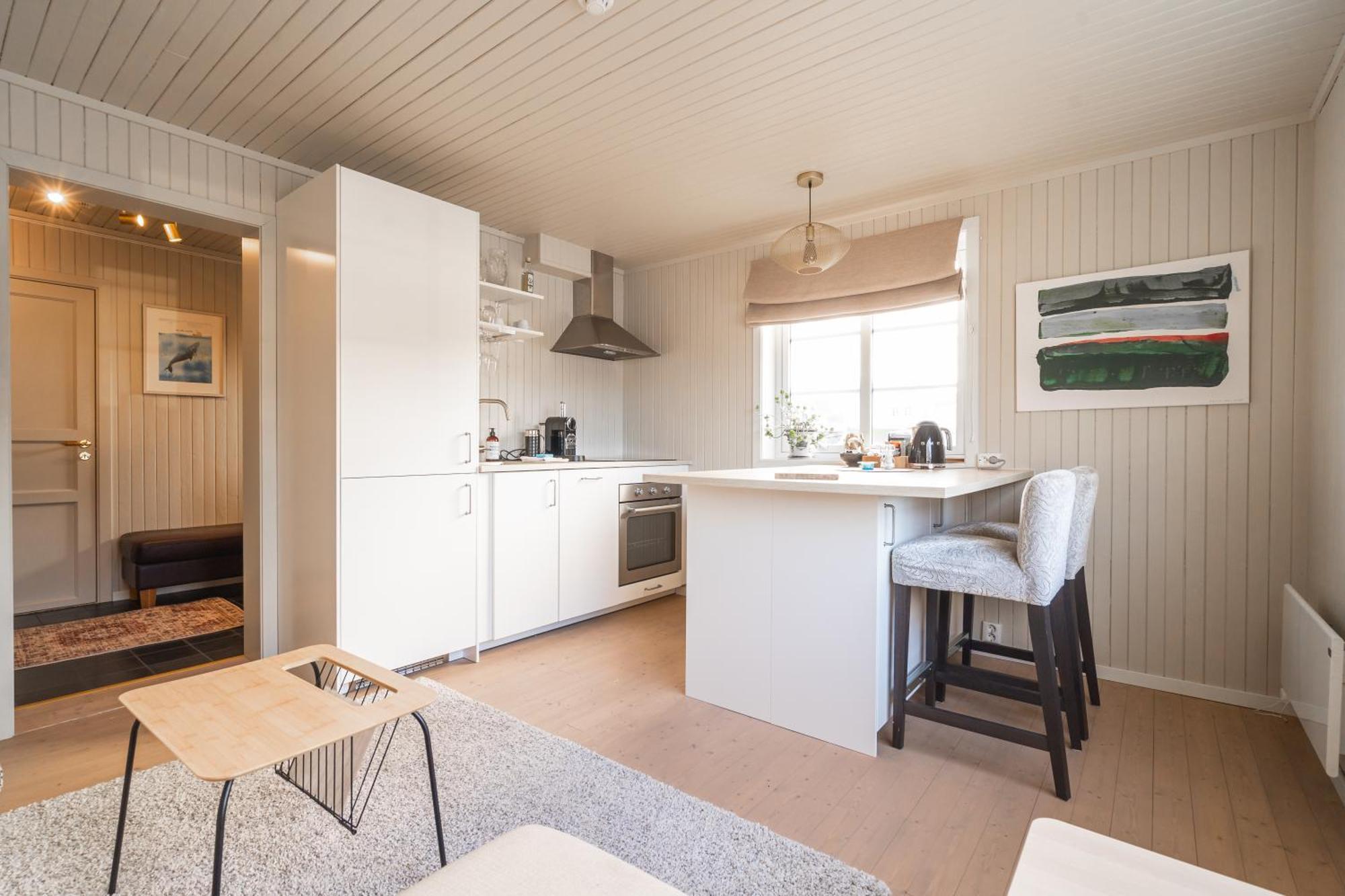 Little White House Villa Рейне Екстериор снимка